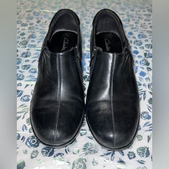 Clarks Leather Shoes - Picture 5 of 12